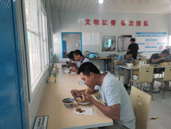 南京3868la银河总站集团：打造暖心工地，，，，，，助推项目高质量生长
