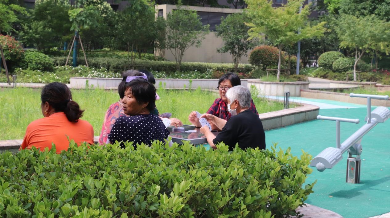 “生涯惬意，，，，效劳知足” 葛塘西片区地块包管房交付回访业主这样说