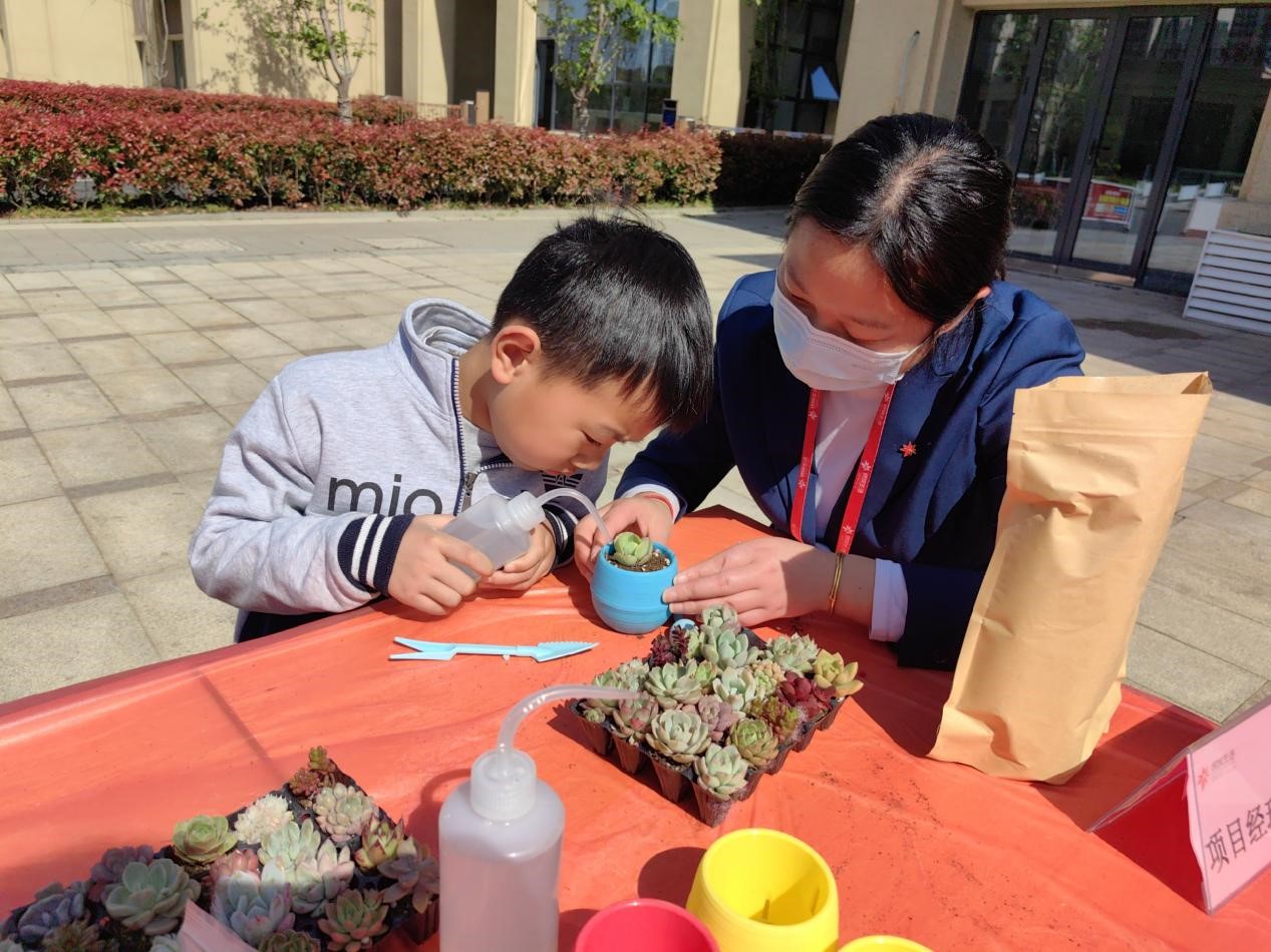 “生涯惬意，，，，效劳知足” 葛塘西片区地块包管房交付回访业主这样说