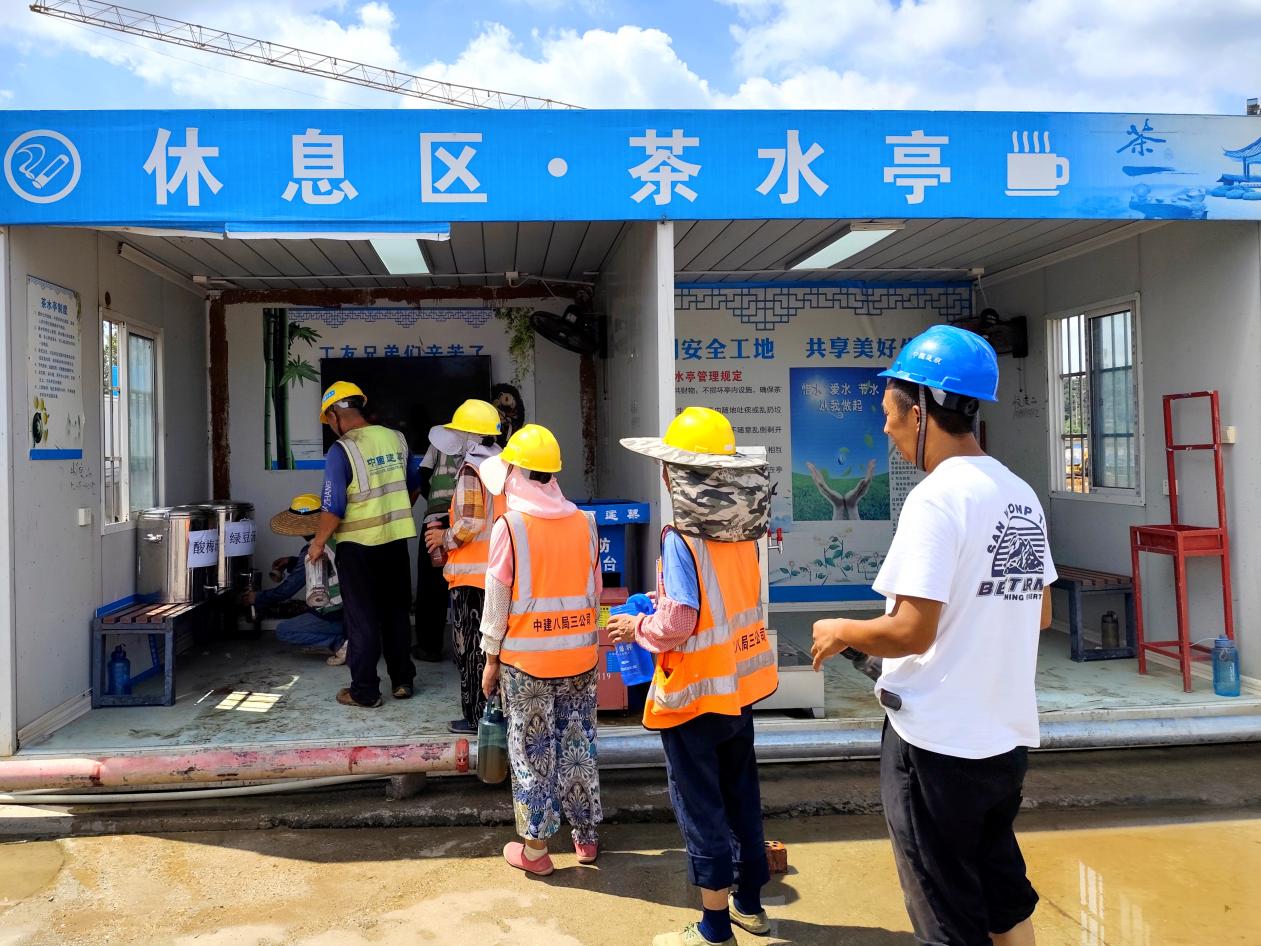 火热江北丨都会建设者：用汗水“筑”就都会之美